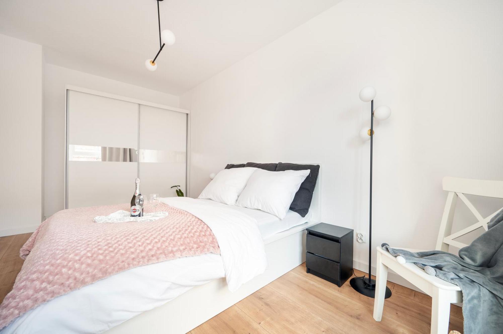 Komfortowe Apartamenty Z Garazem Na Milionowej Łódź Kültér fotó