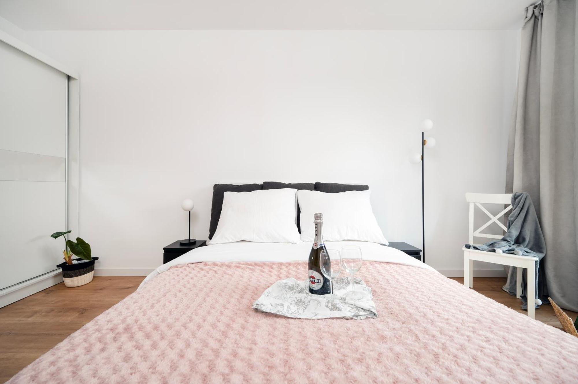 Komfortowe Apartamenty Z Garazem Na Milionowej Łódź Kültér fotó